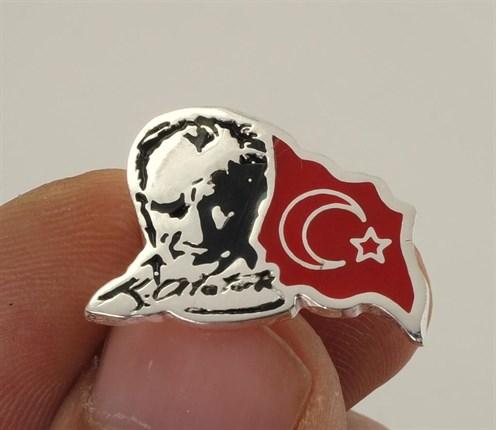 Atatürk İmzalı Siluetli Ve Bayraklı Gümüş Rozet Yaka İğnesi Mineli Model