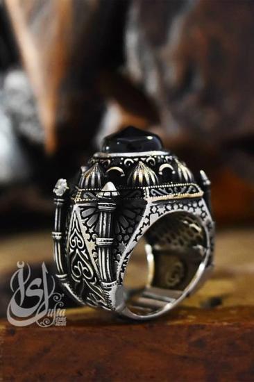 İslam Usta Tasarımı Siyah Kubbe Model Gümüş Erkek Yüzük GYZISLMSTM6-GMS